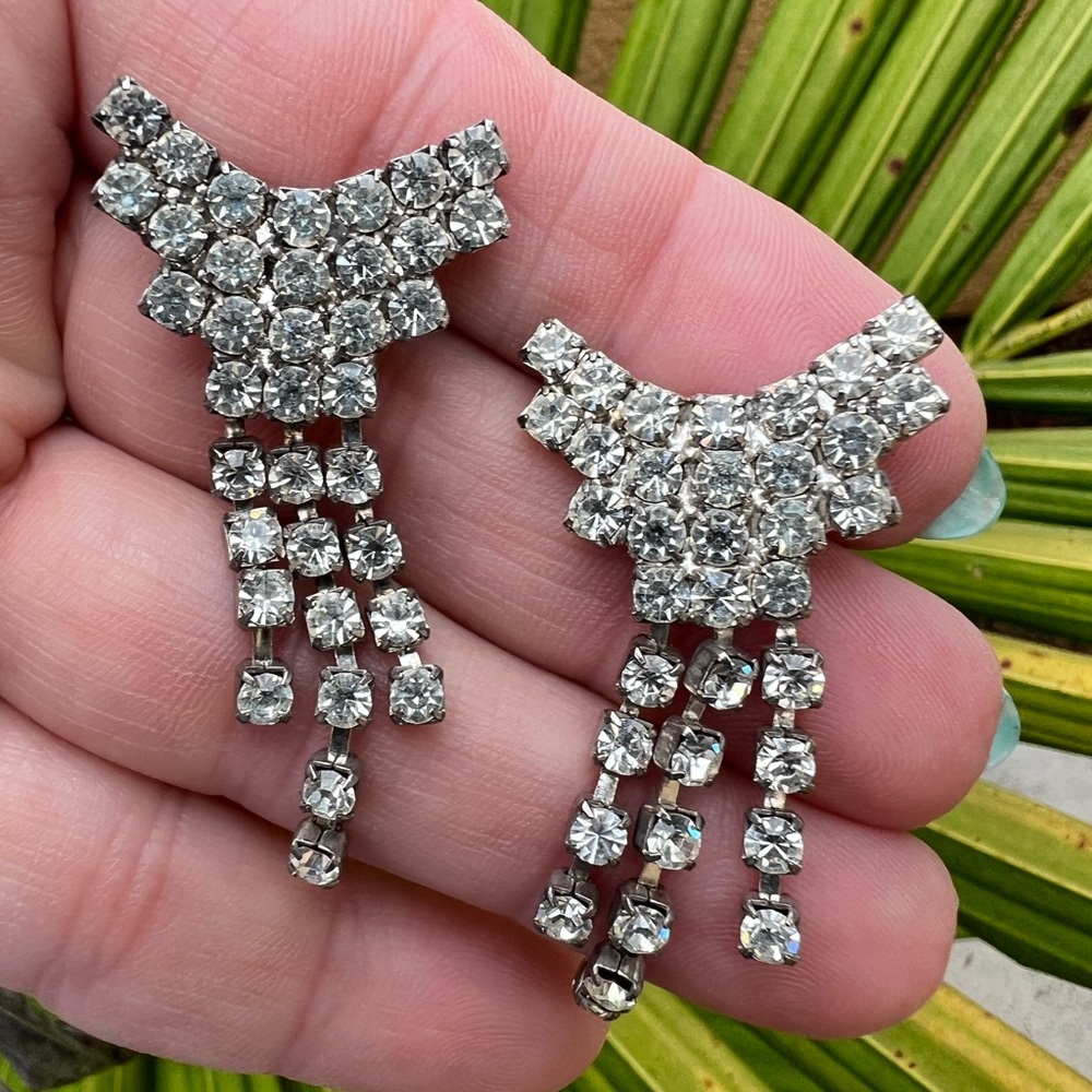Women’s Silver Chandelier Earrings with Crystals